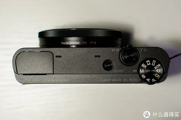 卡片or微单?Sony 索尼 RX100 一代开箱与 NEX-5T 简单对比