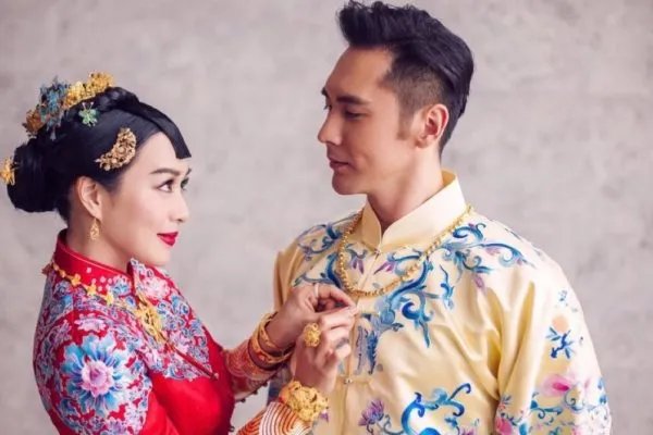 张伦硕颜值担当,为什么和比自己大很多的钟丽缇恋爱?