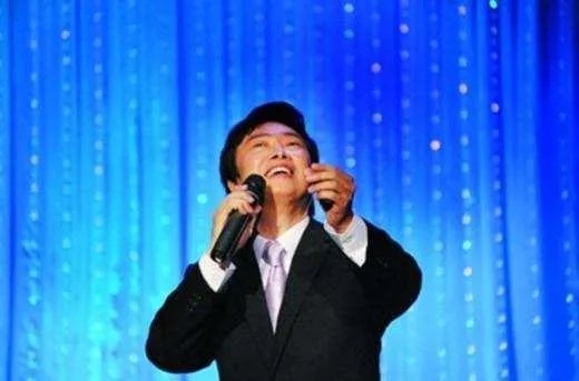 为什么费玉清讲段子不会被骂,反而有很多人喜欢?