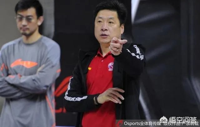 CBA总决赛第三场辽宁对阵广厦中,镜头出现李春江时出现个人原因1是什么意思?