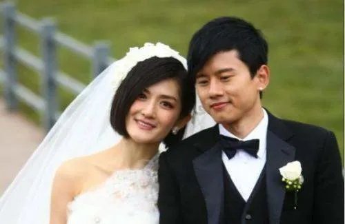 为什么谢娜是微博粉丝第1个上亿的人?