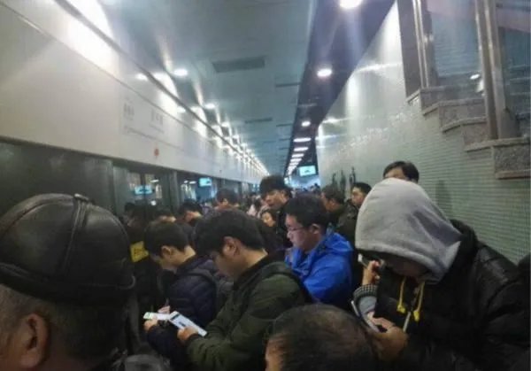 上海10号地铁线故障排除了吗？。