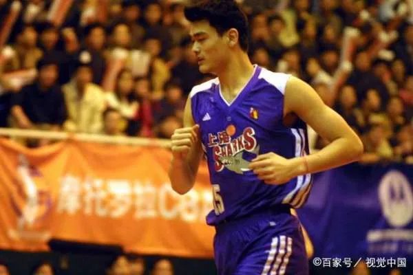 43分22篮板堪比姚明,王哲林反超22分逆转比赛,后来怎样