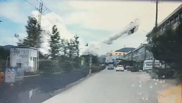 浙江一油罐车发生爆炸,已造成4人死亡50多人受伤,怎么回事?