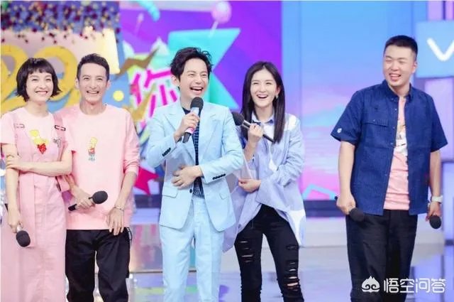 小s和谢娜相比,你认为谁的主持能力强?