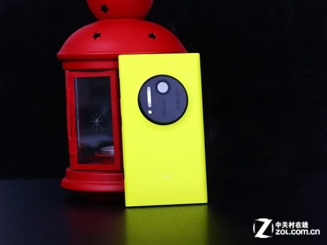 4.5英寸屏幕 诺基亚Lumia 1020报价1472