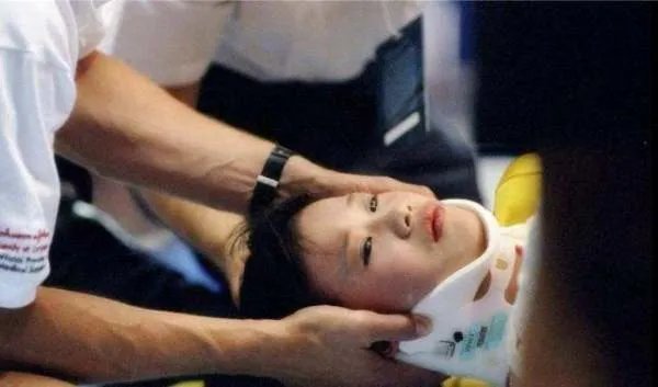 美女体操运动员桑兰受伤后获18亿赔偿,为何经纪人二婚都要娶她?