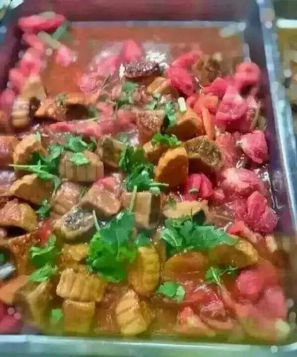 为什么大学食堂会出一些很怪的菜？