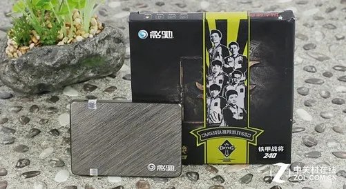 装13还是实用?400元如何买SSD固态硬盘
