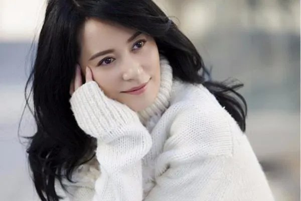 王菲婚礼邀请李亚鹏出席，你允许妻子和前任继续做朋友吗？