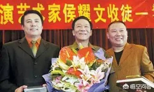 怎么评价郭德纲连续十二年发文缅怀侯耀文？