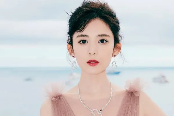 张翰怼娜扎粉丝,为什么娜扎不发声维护粉丝?