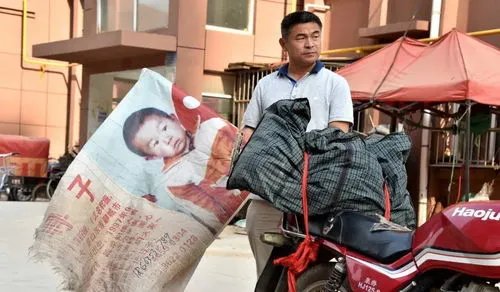 《失孤》原型儿子决定留在买家身边,你对这件事有何评判?