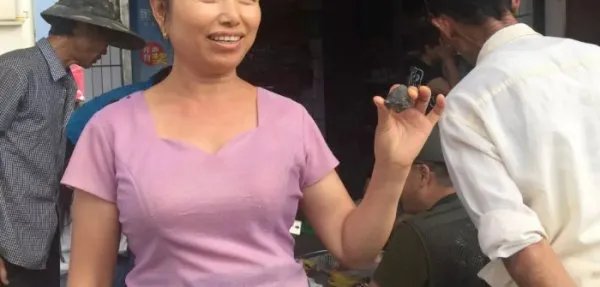 西双版纳陨石为何1克值1万?