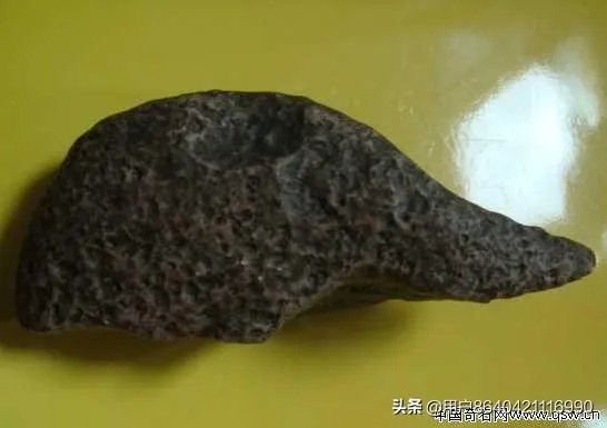 为什么有些人收藏了很多假的藏品，还很自信的朋友们欣赏？