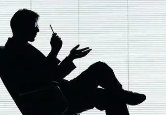 研究称坐着抖腿有助于减肥,这背后有着怎样的科学远离?