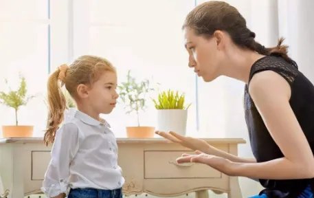 怎样让小学五年级升六年级的孩子对英语感兴趣?