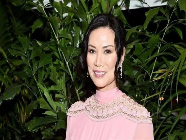 邓文迪与嫩模男友分手，女人去哪些地方能找到优质的男友？