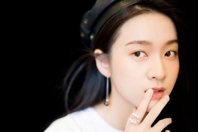 点读机女孩入读中国传媒大学,童星长大后变学霸的还有谁?