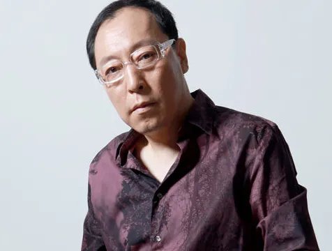 倪大红飞天奖现场精神恍惚,陈数几次救场,他究竟怎么了?