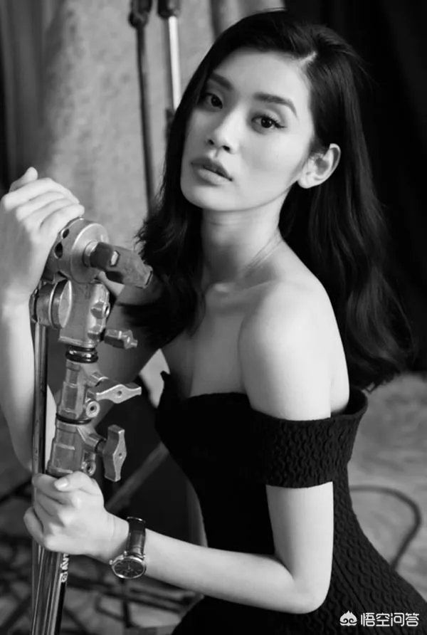 奚梦瑶被曝在赌王家族存在感低,四太态度微妙,孩子出生会好点吗?