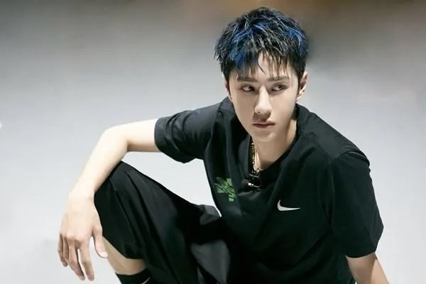 王一博摔车官方仲裁结果出炉,王一博为什么会摔车?